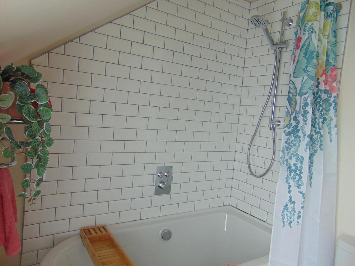 Holiday home Charming Townhouse With Sunny Garden