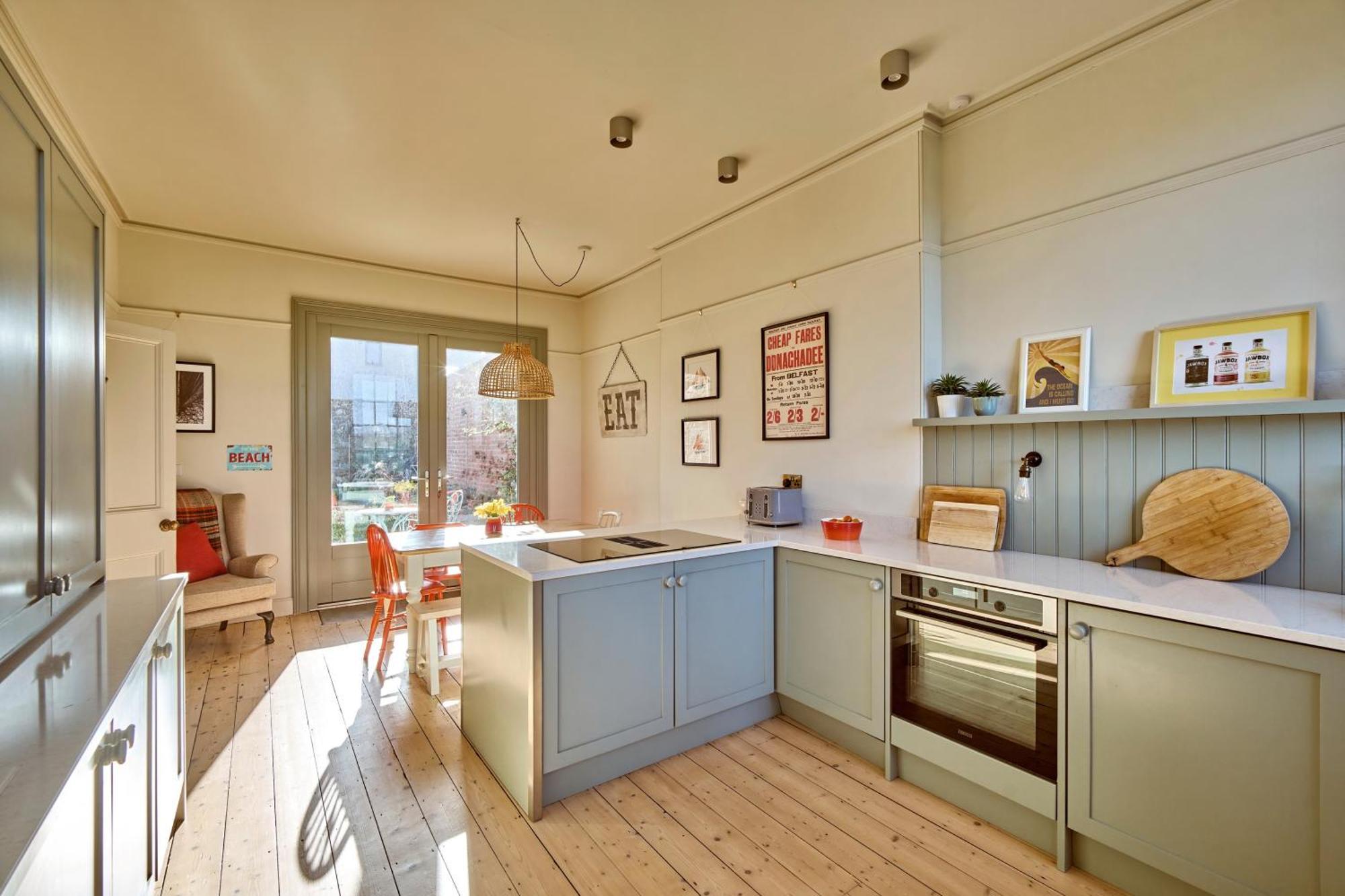 Holiday home Charming Townhouse With Sunny Garden *