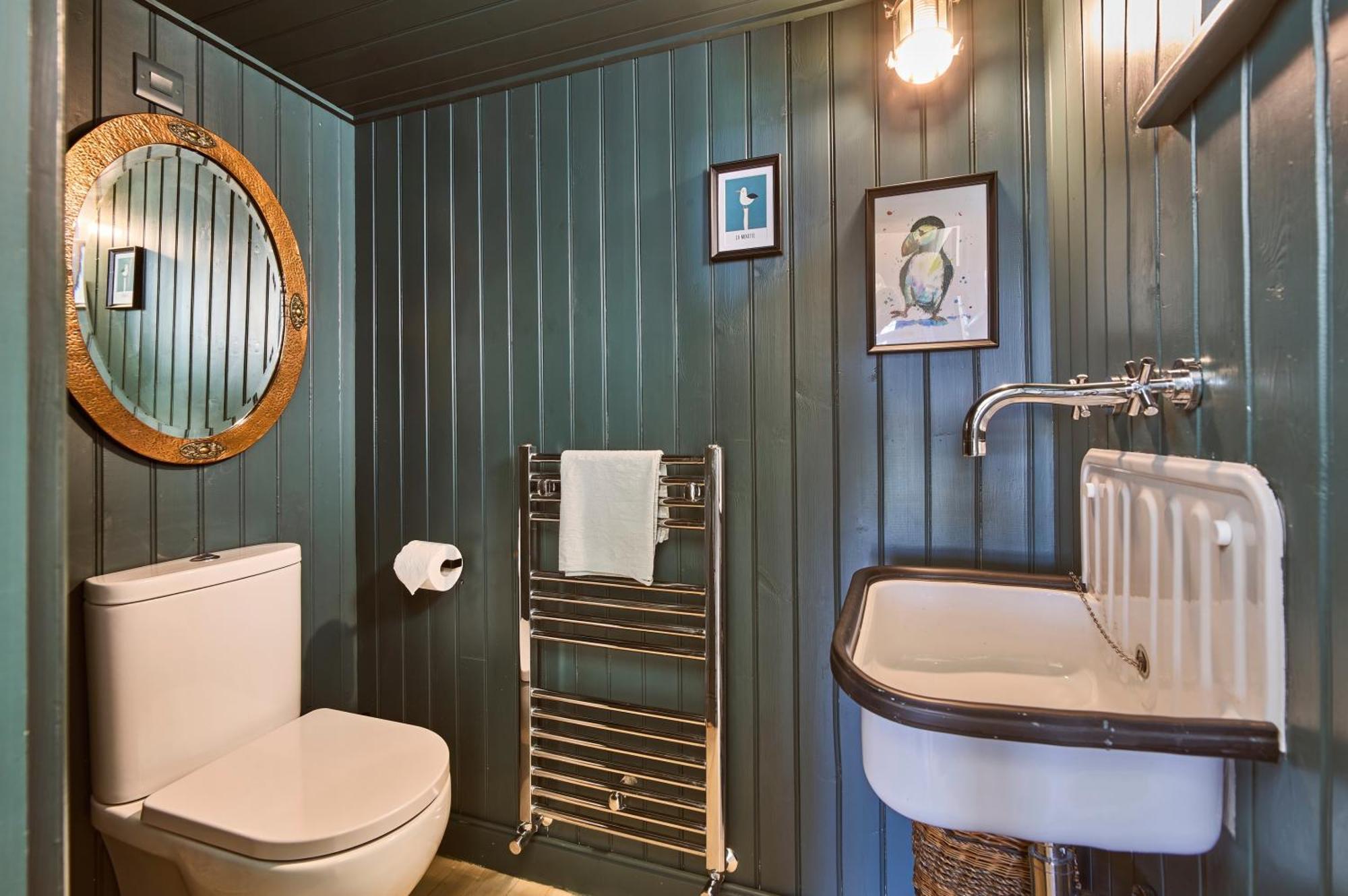 Charming Townhouse With Sunny Garden Holiday home Donaghadee
